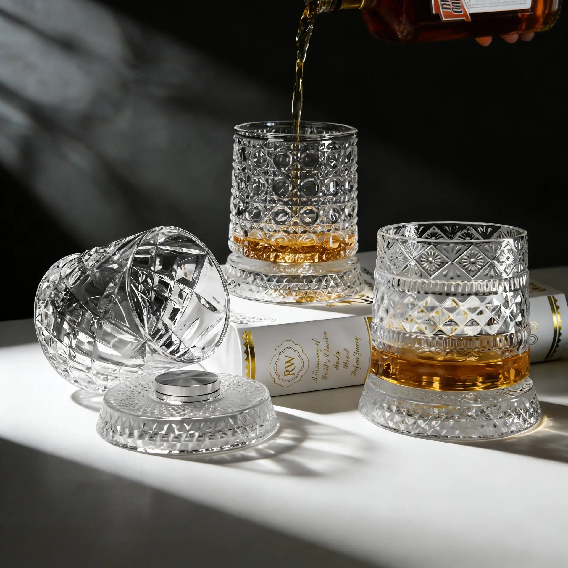 Summerwins【Vorhore】Luxury 360° Spinning Crystal Glass – Star-Cut Stress Relief Whiskey & Wine Glass, Elegant European Barware Gift，Rotating Glass Cup Spinning Glass Cup
