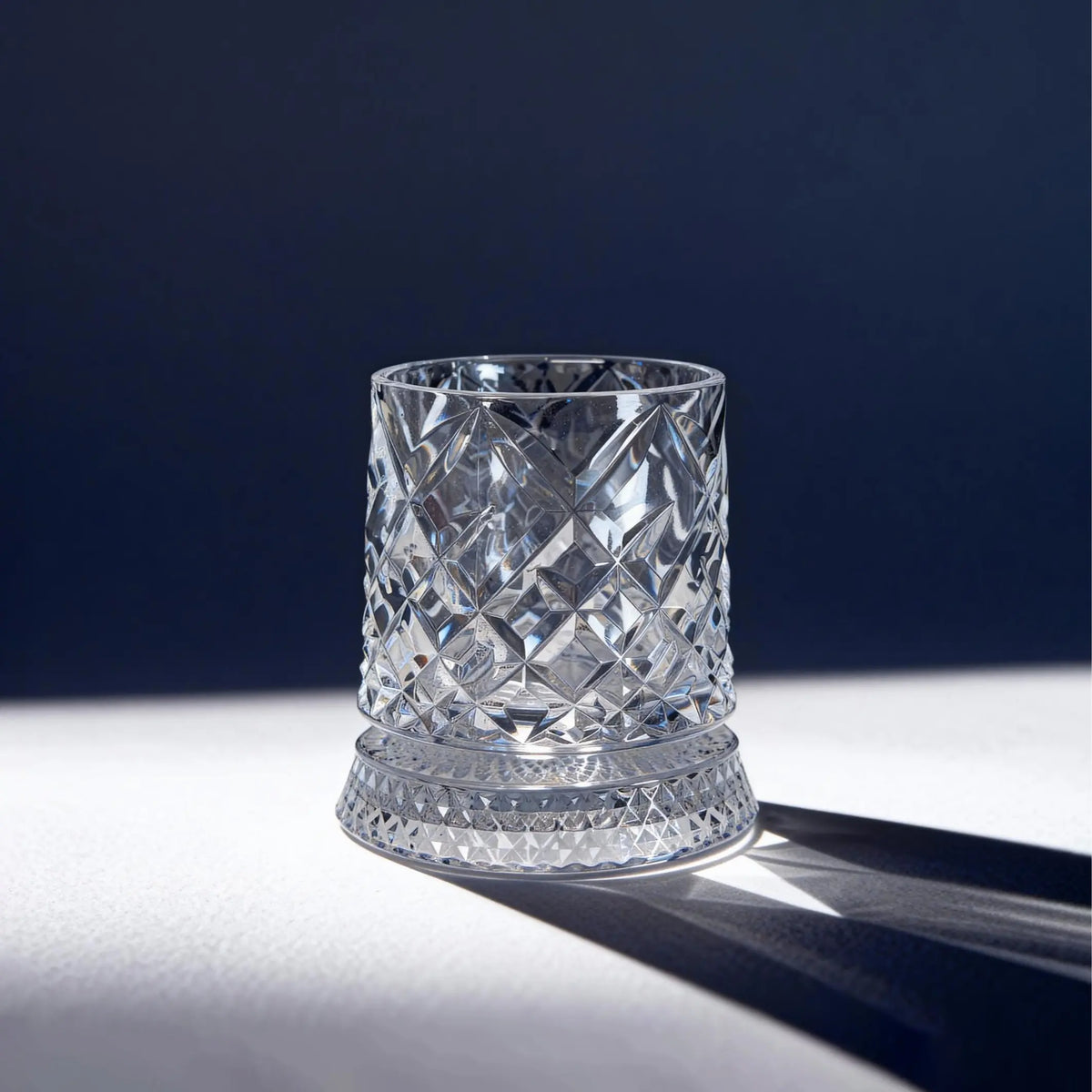 Summerwins【Vorhore】Luxury 360° Spinning Crystal Glass – Star-Cut Stress Relief Whiskey & Wine Glass, Elegant European Barware Gift，Rotating Glass Cup Spinning Glass Cup