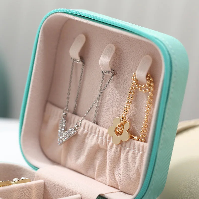Portable Jewelry Travel Organizer - Compact Leather Case for Earrings Necklaces Rings, Multi-Compartment Travel Jewelry Box, Anti-Tarnish Storage