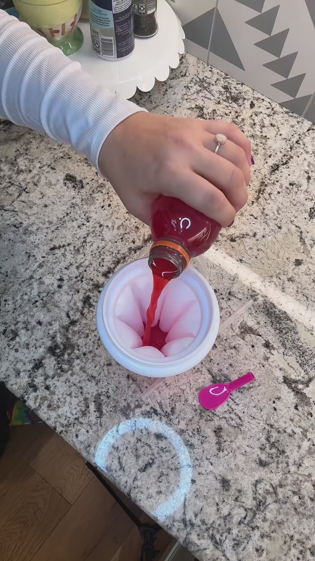 Slushy Cup — Quick Freeze, Easy Clean, Reusable, Portable, Kids-Friendly, Summer — demo video